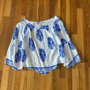 Lovesong Women’s Blue and White Printed Blouse Size S